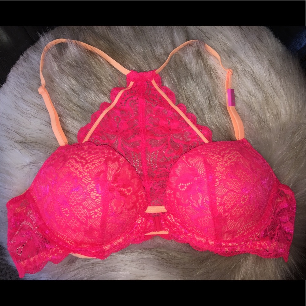 NWT Victoria’s Secret date racerback bra